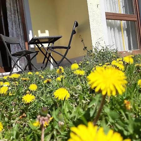 Hotel Landgasthof Frankenstern Goessweinstein Exterior photo